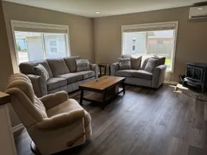 Cozy Home In North Bend - Image 3
