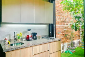 Cozy StudioApartment with AC, roku and garden - Image 3