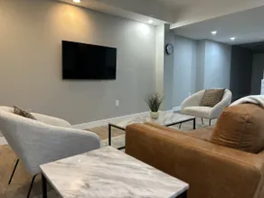 2 Bedroom Suite 2 @ The Loft - Urban Suites - Image 2