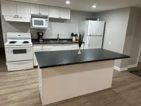 2 Bedroom Suite 2 @ The Loft - Urban Suites - Image 3