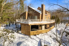 Vista View Cabin | *HOT TUB* | Lake Access! - Image 2