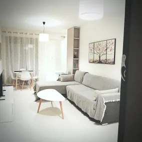 Pearl Suite Marousi -New Build- Private Parking - Image 2