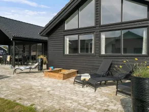 16 person holiday home in Nørre Nebel - Image 4