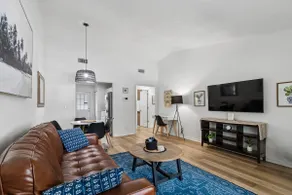 Poinsettia Place A, Tarpon Springs! Fully Fenced! - Image 2