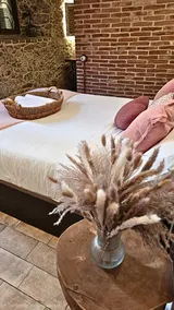 House with a romantic hot tub – La Casita De Albino - Image 5
