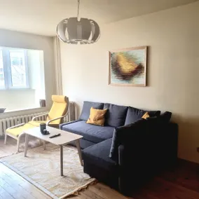 Spacious 3 bdr, close to metro - Image 5