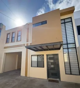 Excellent location, safe and spacious - Image 2