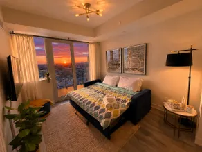 Designer Sunset view unit | sleep 4 | free parking - Image 5