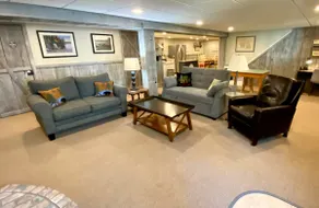 Quiet Woodsy Family Friendly 2BR near Everything - Image 2