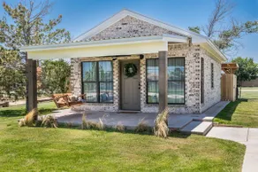 The Bunny Bungalow - Image 2