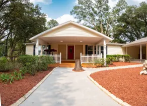 Ginnie Springs Hidden Gem fits 19 guests for a fee - Image 2