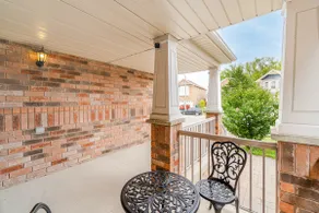 Spacious & Modern Home w/ Yard, Piano, PS4 & BBQ - Image 4