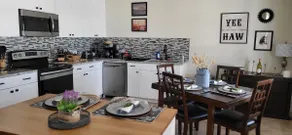 Beautiful countryside home. Romantic getaway. - Image 3