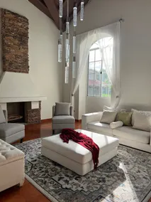 House inside the Golf Course - Image 5