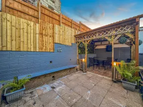 Fabulous Fiery Flat Contractor 2BR w Ensuite - Image 5