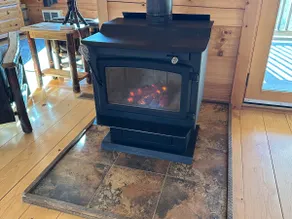 Cozy Ridge Retreat - Image 2