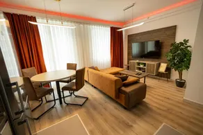 Apartment mit Whirlpool, Pool und Sauna | Stadtblick - Image 2