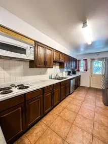 Beautiful 3 BR Lakefront Home w/ Kayak&paddleboard - Image 3