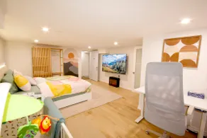 2BR No Stairs | Parking + Pets | 15 min Downtown - Image 4