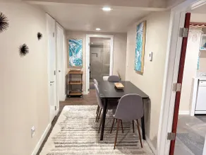 Cozy & Spacious 2 bed/2 bath - Perfect location - Image 5