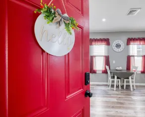 Cozy S. Buffalo Retreat - 10 mins to Bills Stadium - Image 5