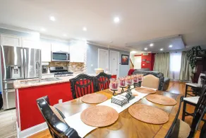 Modern 2 floor, 3 BedRoom Home in West New York - Image 2