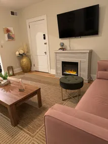 Newly renovated Downtown Kennett - Image 2