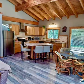 Bowser Cedar House - Image 4
