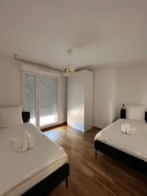 Modern apartment for 5-6 people, Forest view - Image 2
