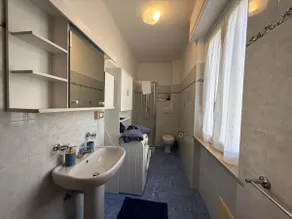 5 min walk to the beach, AC and Private Parking - Image 5