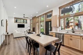 New|Luxury|Hottub|KidPetFriendly|Fireplace|EVchrg - Image 5