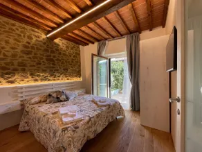 Elena's house - Image 4