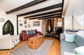 Stunning house right by the sea, spectacular far reaching sea views in Polperro - Image 4