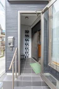Weekend House (Calic House) *Free Amenities* Hot Pot Set *Accommodates up to 10 people *Nespresso Machine *No Smoking - Image 3