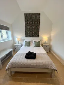 Farmyard Cottage - Image 3