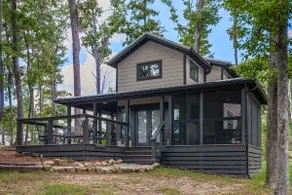 Heron Houses | 2 Cabins • Sleeps 12 • Lake Access - Image 2