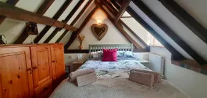 Self contained annexe in converted forge - Image 2