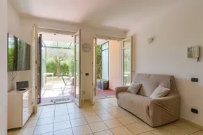 GuestHost - Piana di Solaro Modern Flat & Swimming Pool - Image 3