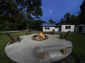 Lakeside Retreat - Image 2