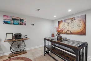 Steampunk apartment in DC area - Image 4