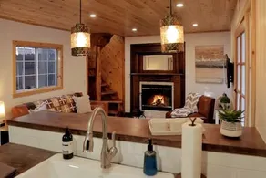 La Petite - Heart of Town - Stunning Remodel - Image 4