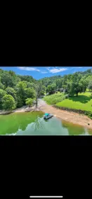 Stunning Lake View Cabin! - Image 3