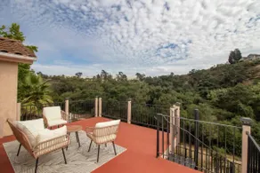 Sunset Views Retreat - Image 5