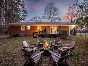 Peaceful Country Ranch|Kitchen|Firepit|Laundry - Image 3
