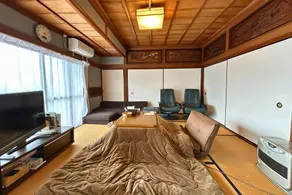 Entire 6BR House｜10 Guests｜Free Parking｜FamilyStay - Image 2