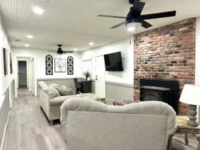 Charming Home in Brooklet - Image 2