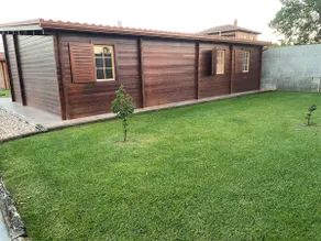 Cabin Behind the Houses - Image 4