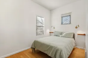Mid-Town Bungalow Stay - Image 5