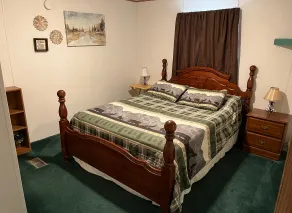 Zeke & Zeb's - Image 3
