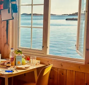 Waterfront house with jetty in Kristiansand - Image 2